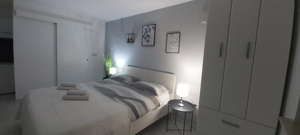 Studio Apartments Igor Vrsar Εξωτερικό φωτογραφία