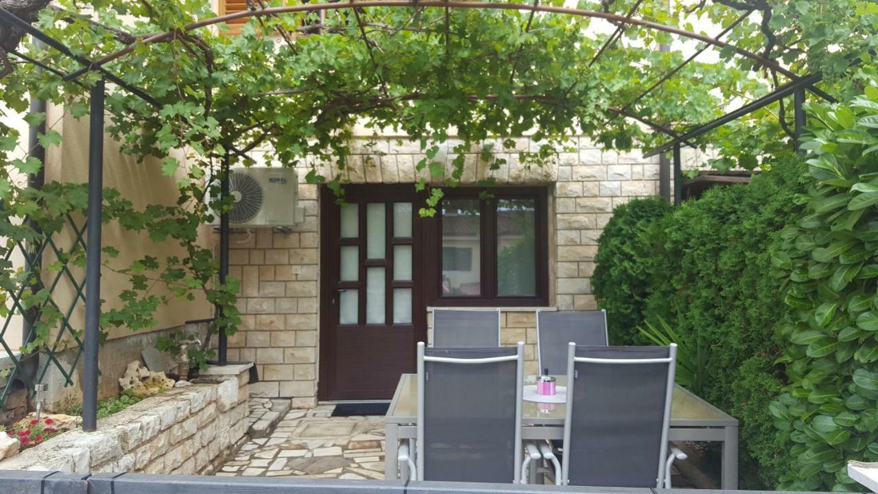 Studio Apartments Igor Vrsar Εξωτερικό φωτογραφία